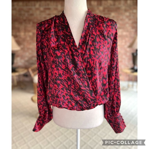 Express Red Abstract Surplice Neck Blouse Top NWT S - Picture 4 of 16